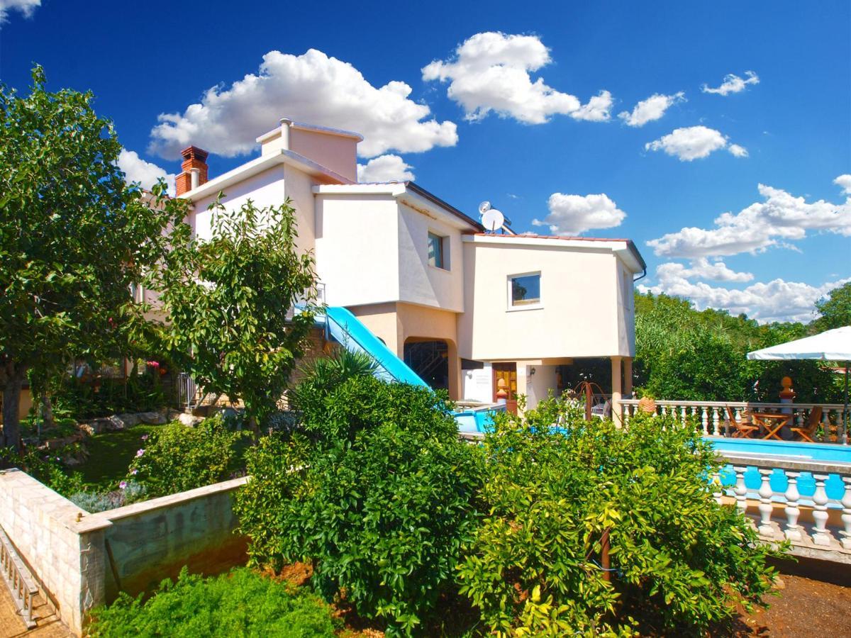 Apartments Vrcevan 811 Medulin Luaran gambar