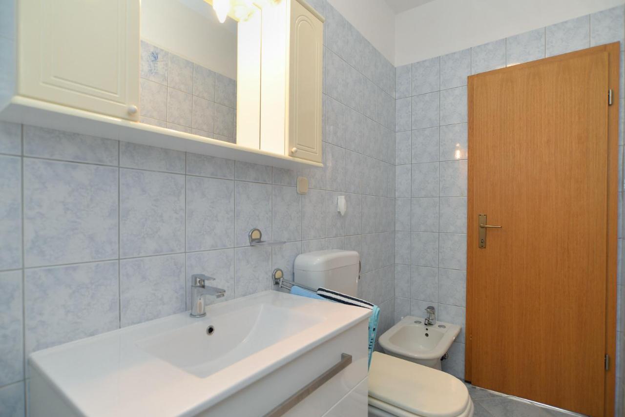 Apartments Vrcevan 811 Medulin Luaran gambar