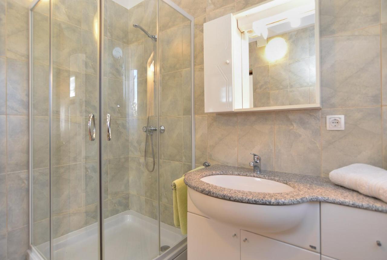 Apartments Vrcevan 811 Medulin Luaran gambar