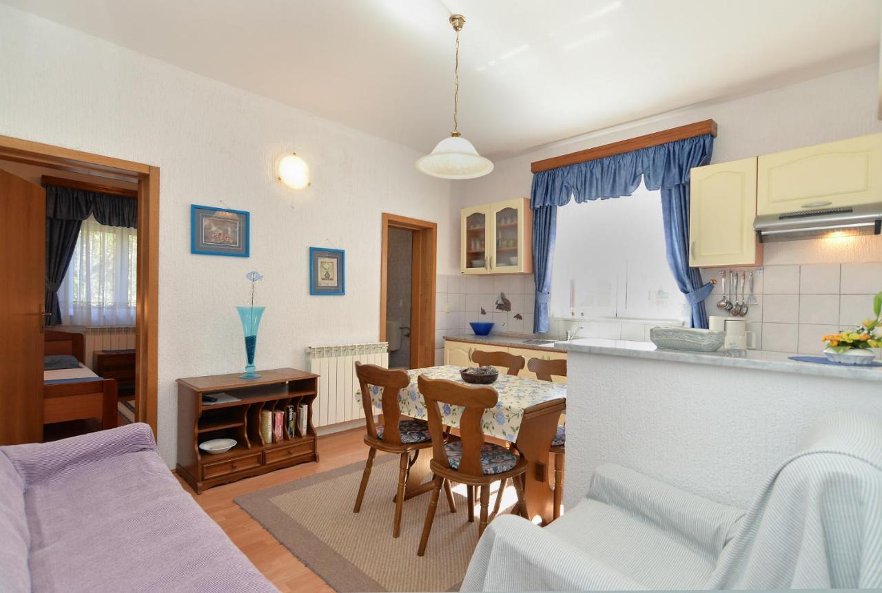 Apartments Vrcevan 811 Medulin Luaran gambar