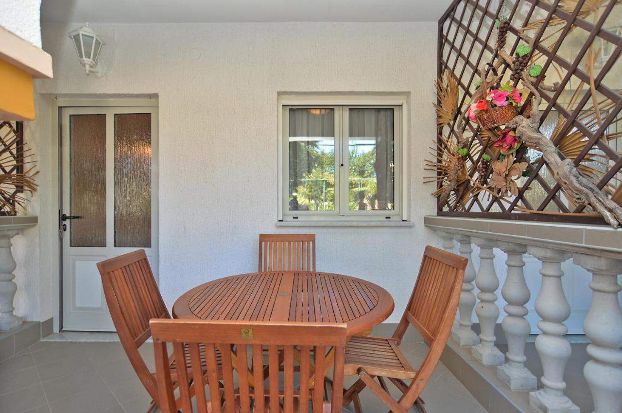 Apartments Vrcevan 811 Medulin Luaran gambar
